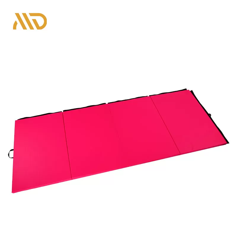 Cuatro esteras de gimnasia plegables