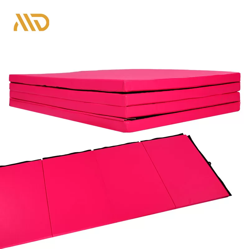 Cuatro esteras de gimnasia plegables